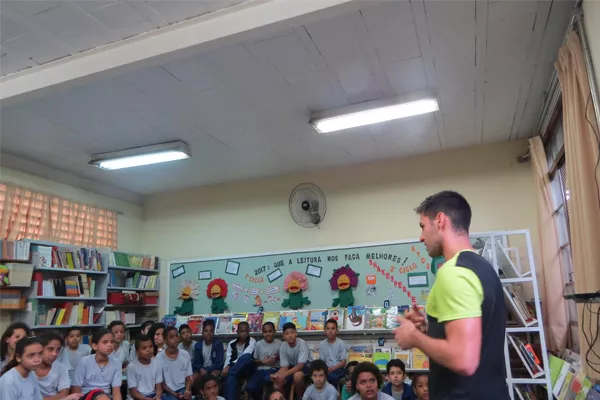 Belo Horizonte O programa Improve Your English impulsiona ensino de inglês nas escolas municipais