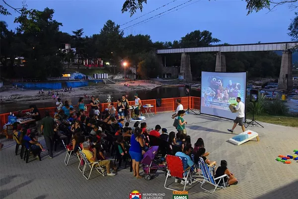 Cosquín el Programa de Fortalecimiento de Vínculos Comunitarios inició su tercer año con una participación masiva