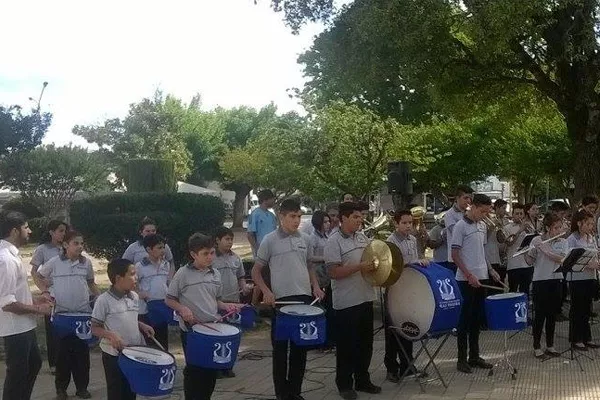 Cosquin aprendizaje de folclore