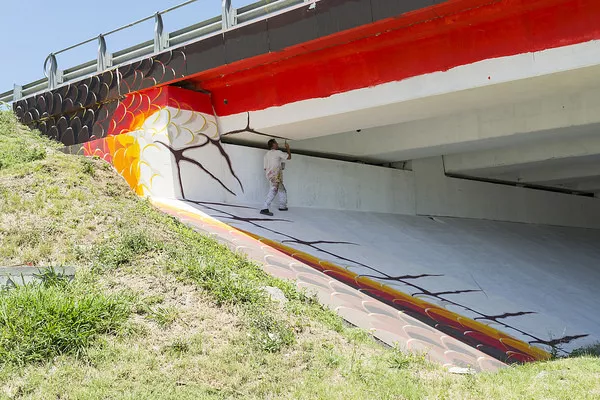 Rosario Puentes, arte público de acá hasta allá.