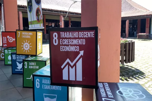 Curitiba integra oficialmente a Associação de Cidades Educadoras