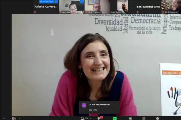 DiálogosEducadores Políticas sociales y desarrollo humano en las CE