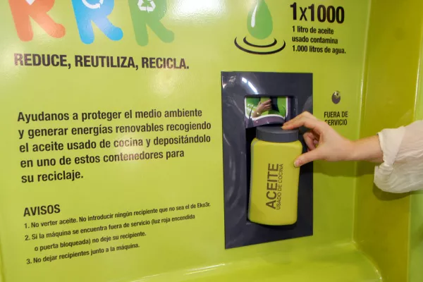 Montevideo logra reciclaje récord de aceite doméstico