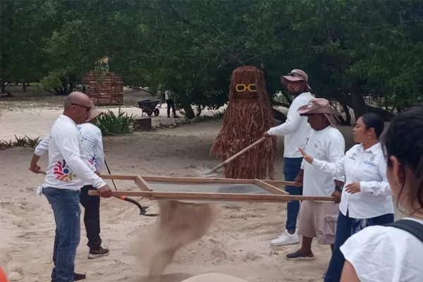 Transformando una problemática en una oportunidad Solidaridad y su gestión sostenible del sargazo