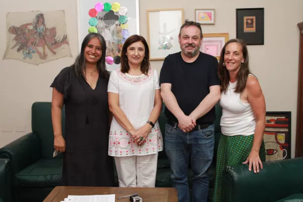 firma de acuerdo con la U.N.R III